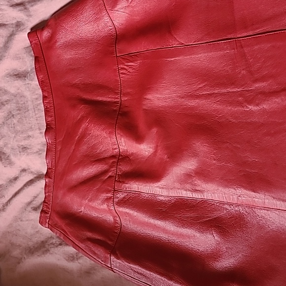 Midi-lenth red leather skirt, size 13 - Picture 3 of 3